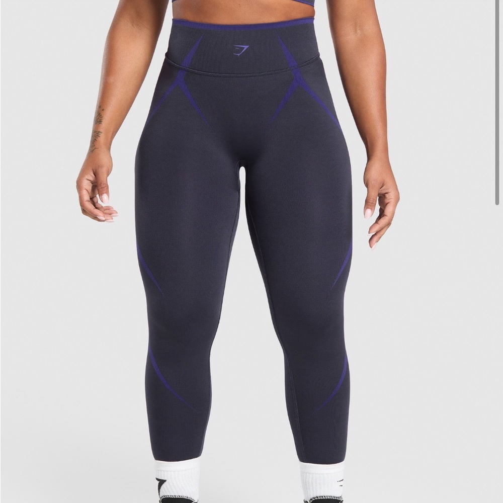 ISO apex lift seamless leggings in cobalt blue! Not selling! Size S